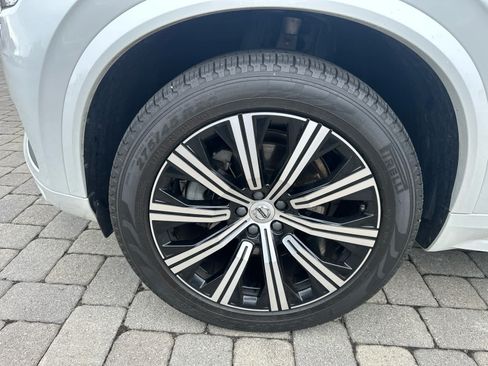 Used 2023 Volvo XC90 B5 Core w/ Climate Package AWD/4WD image 5