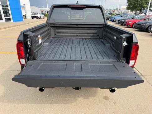 Used 2023 Honda Ridgeline Black Edition image 4