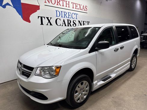 Used 2019 Dodge Grand Caravan SE w/ Power Convenience Group I image 12