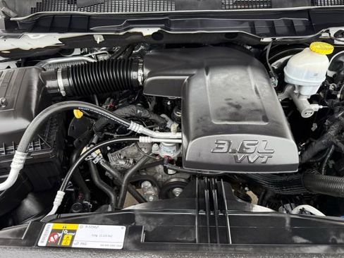 Used 2024 RAM 1500 Classic SLT image 31