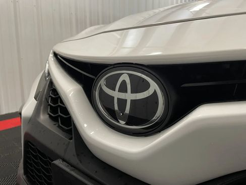 Used 2023 Toyota Camry SE FWD image 7