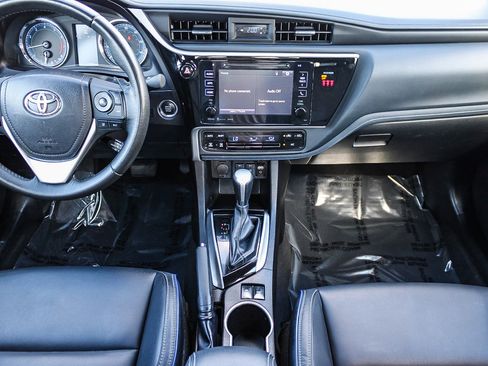Used 2019 Toyota Corolla XSE image 13