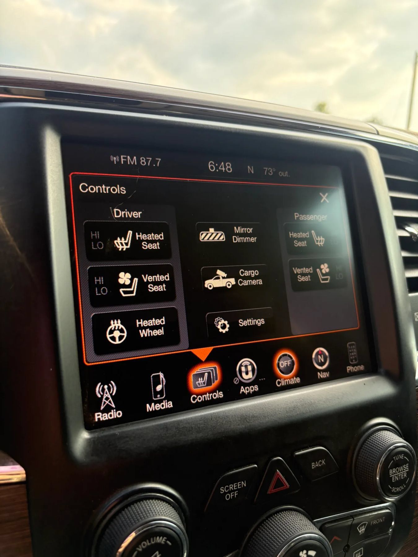 Used 2014 RAM 3500 Laramie AWD/4WD image 22