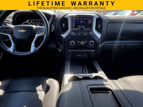 Used 2022 Chevrolet Silverado 1500 LTZ w/ LTZ Premium Package AWD/4WD image 16