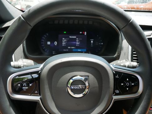 Certified 2025 Volvo XC90 T8 Ultra w/ Protection Package Premier AWD/4WD image 24