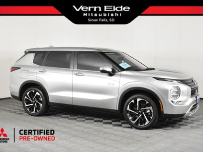 Used 2025 Mitsubishi Outlander SE