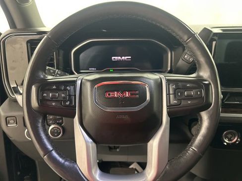 Used 2022 GMC Sierra 1500 SLT image 12