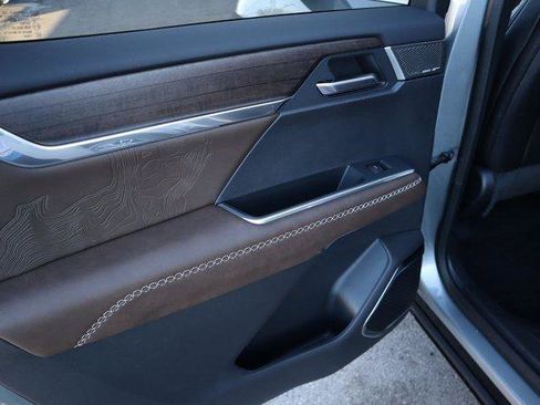 New 2026 GMC Acadia Denali Ultimate image 12