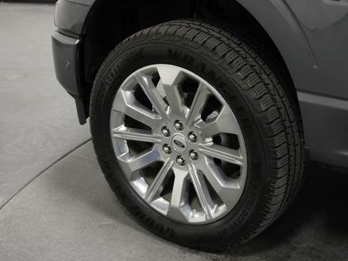 Used 2021 Ford F150 Limited image 10