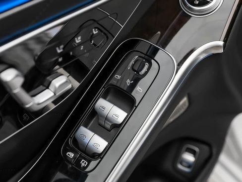 Used 2024 Mercedes-Benz S 580 4MATIC Sedan w/ Warmth & Comfort Package image 22