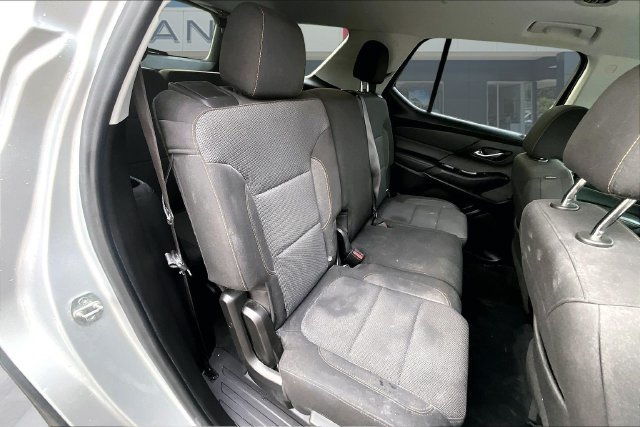 Used 2021 Chevrolet Traverse LS FWD image 25