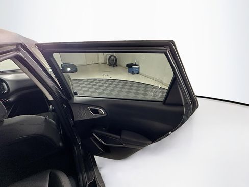 Used 2025 Kia Soul LX w/ LX Technology Package image 28