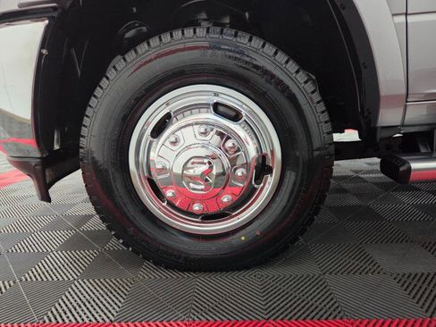 Used 2022 RAM 3500 Tradesman w/ Chrome Appearance Group image 87