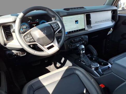 New 2026 Ford Bronco Outer Banks AWD/4WD image 6