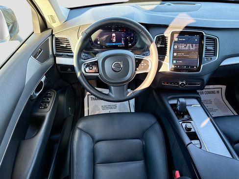 Used 2024 Volvo XC90 B5 Core w/ Climate Package image 18