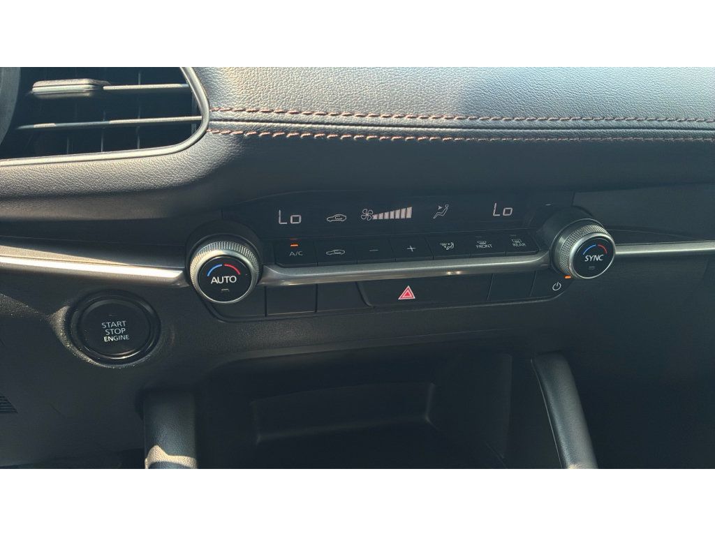 Used 2024 MAZDA MAZDA3 s FWD image 20