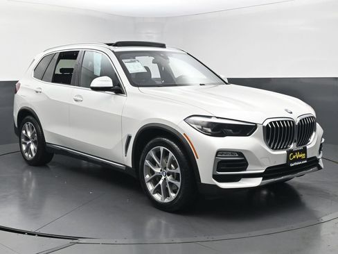 Used 2021 BMW X5 xDrive40i image 2