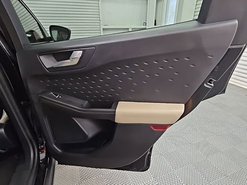 Used 2020 Ford Escape SEL image 36