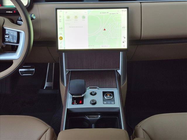New 2027 Land Rover Range Rover Long Wheelbase SE AWD/4WD image 11