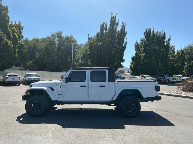 Used 2022 Jeep Gladiator Sport AWD/4WD image 9