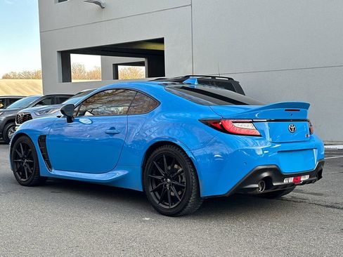 Used 2022 Toyota GR86 Premium image 3