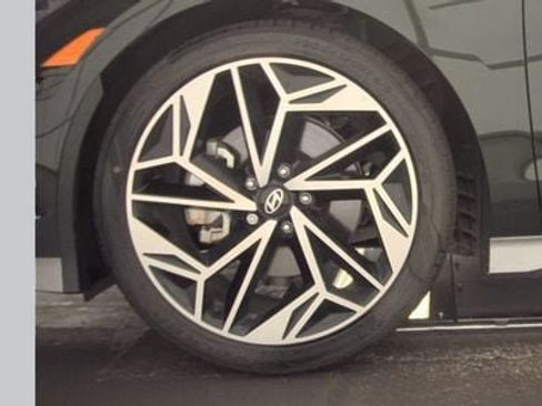 Used 2023 Hyundai Ioniq 6 Limited RWD image 9