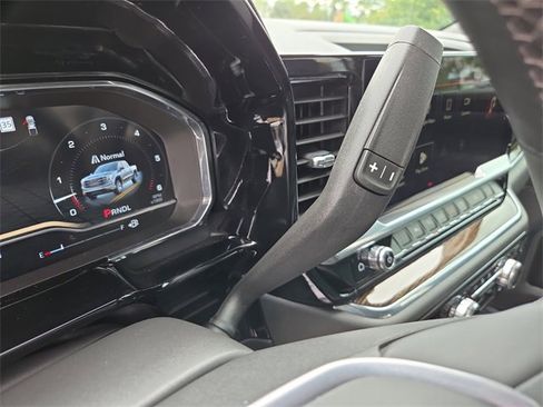 Certified 2025 GMC Sierra 1500 Elevation w/ LPO, Elevation Black Package image 26