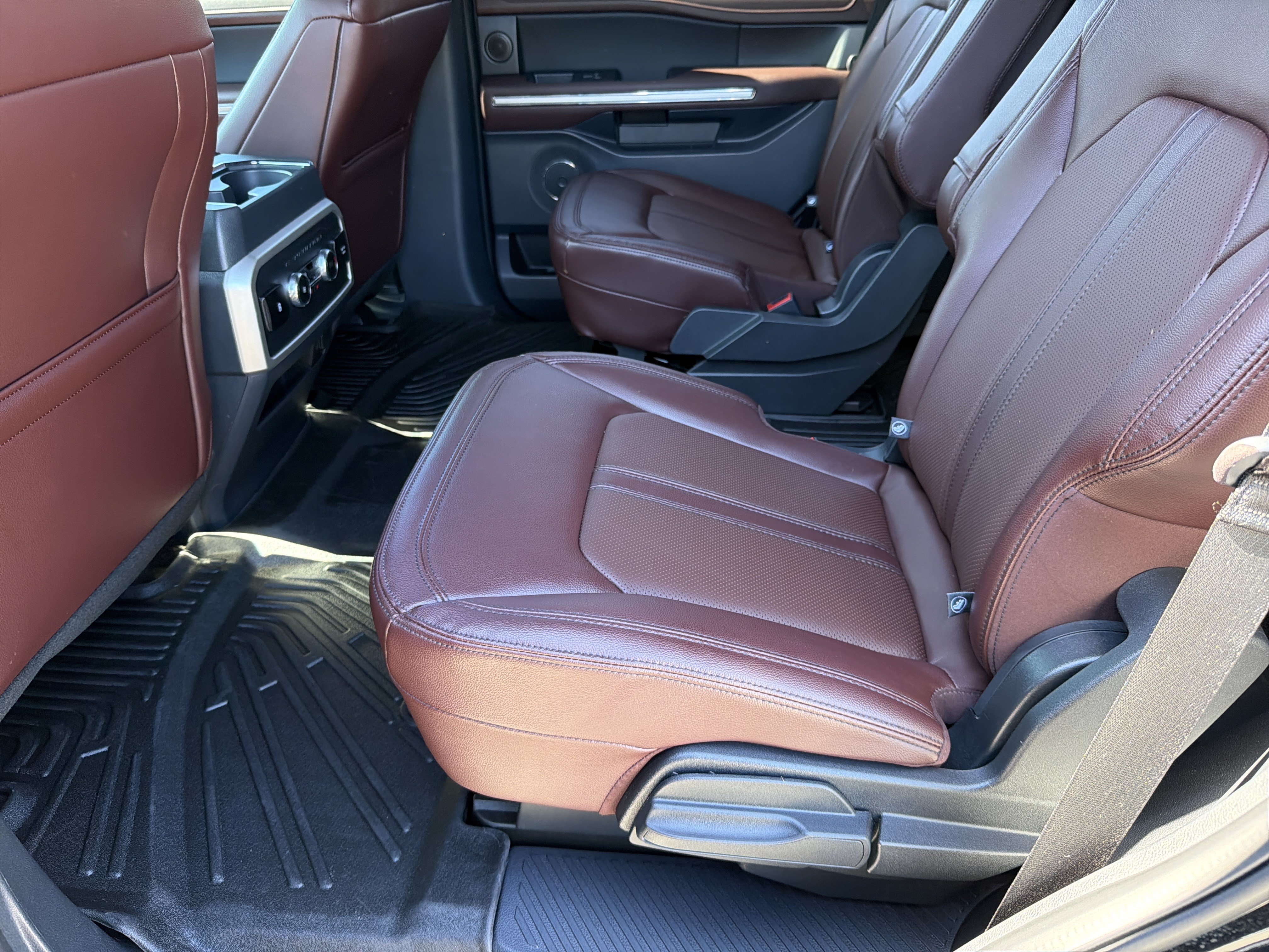 Used 2022 Ford Expedition Limited RWD image 30