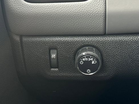 Used 2015 Chevrolet Colorado 2WD Extended Cab image 23