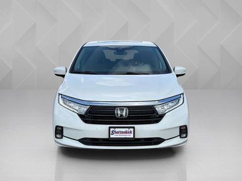 Used 2024 Honda Odyssey EX-L image 2