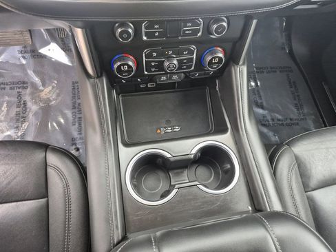 Used 2024 Chevrolet Tahoe LT AWD/4WD image 10