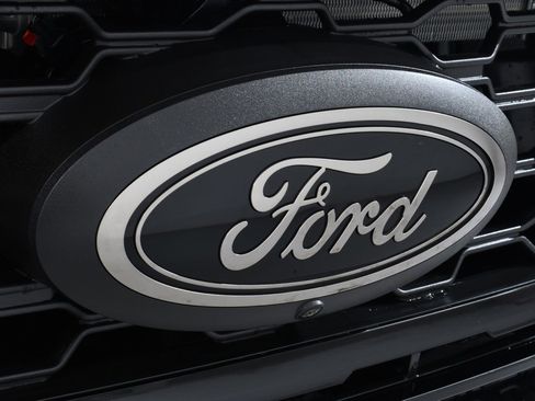 New 2026 Ford F350 Lariat w/ Black Appearance Package image 20