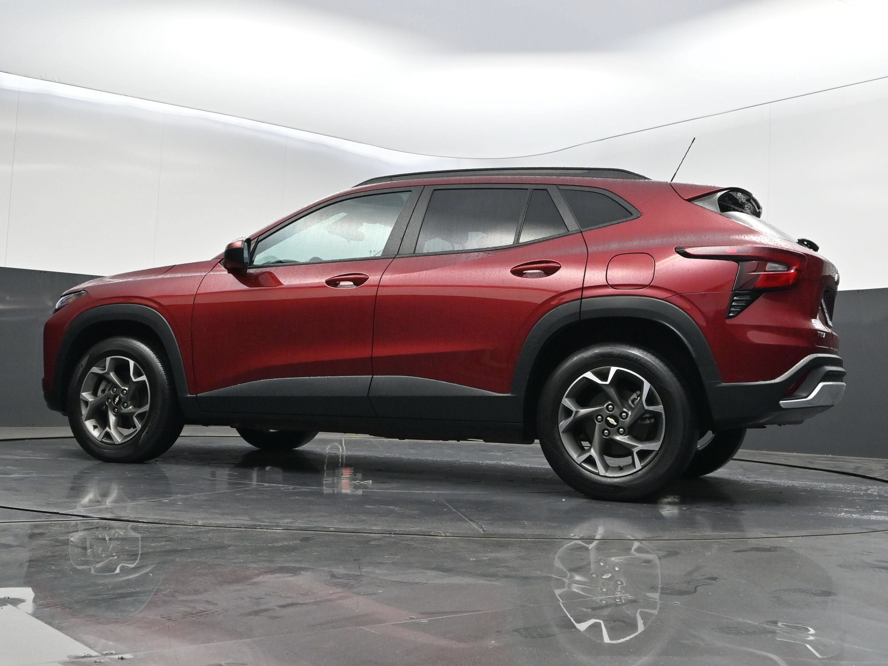 Certified 2024 Chevrolet Trax LT FWD image 33
