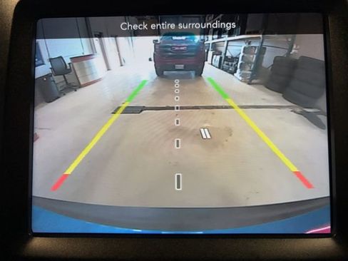 Used 2020 Jeep Cherokee Trailhawk w/ Cold Weather Group image 20