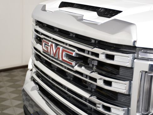 Used 2022 GMC Sierra 2500 SLE AWD/4WD image 11