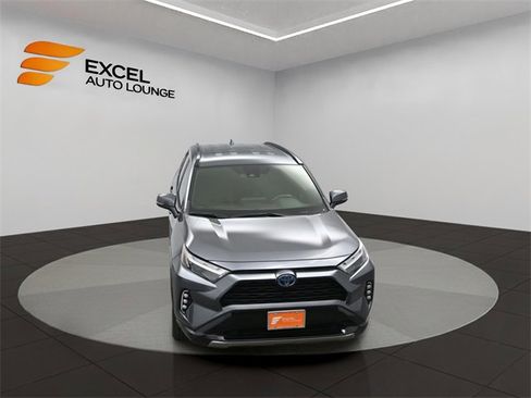 Used 2022 Toyota RAV4 SE image 49
