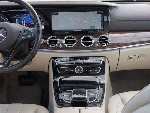 Used 2018 Mercedes-Benz E 300 4MATIC image 15