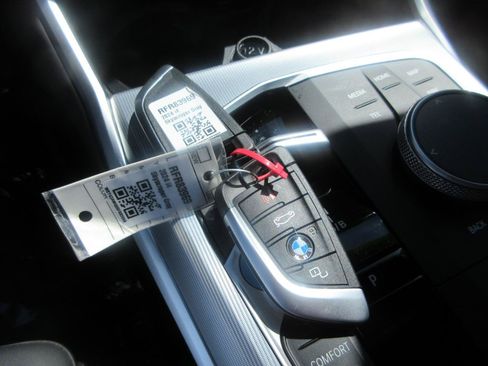 Used 2024 BMW i4 eDrive35 w/ Premium Package RWD image 77