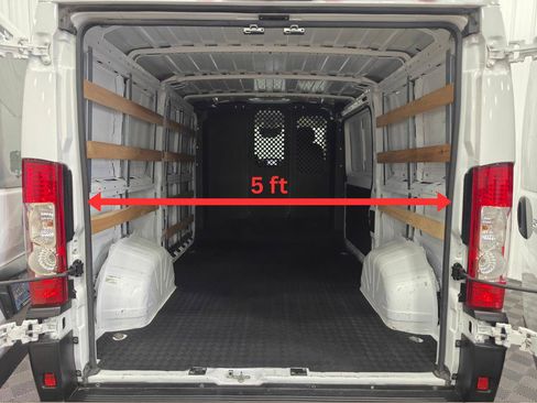Used 2025 RAM ProMaster 2500 w/ U-Haul Equipment Group FWD image 25