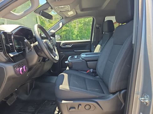 Used 2023 Chevrolet Silverado 1500 LT AWD/4WD image 29