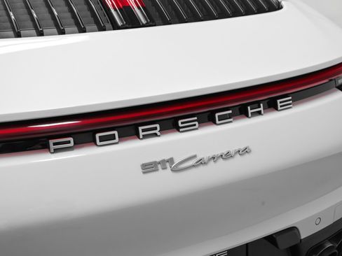 Certified 2021 Porsche 911 Carrera RWD image 22