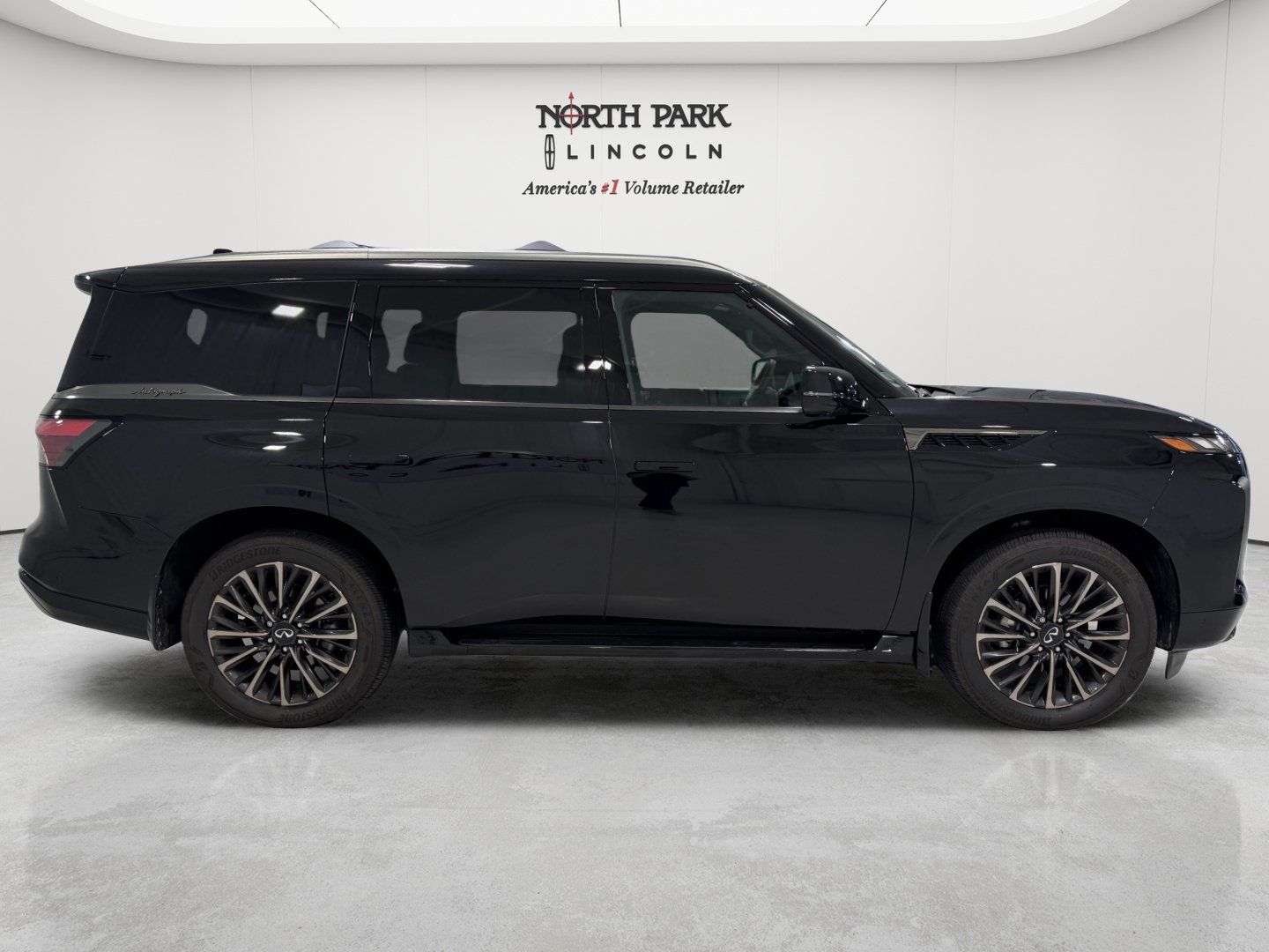 Used 2026 INFINITI QX80 Autograph AWD/4WD image 6