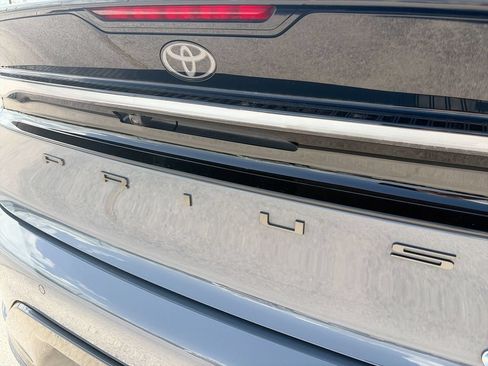 Used 2026 Toyota Prius Plug-In Hybrid FWD image 37