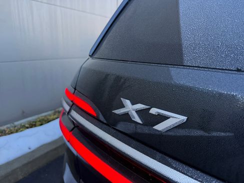 Used 2023 BMW X7 xDrive40i AWD/4WD image 24