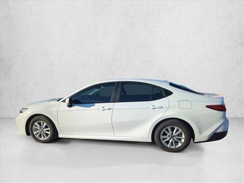 Certified 2025 Toyota Camry LE FWD image 5