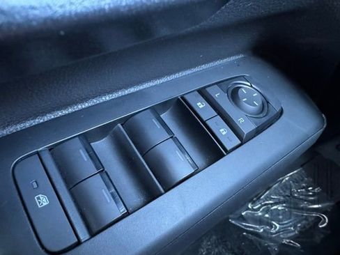 Certified 2024 Toyota Tacoma SR5 image 30