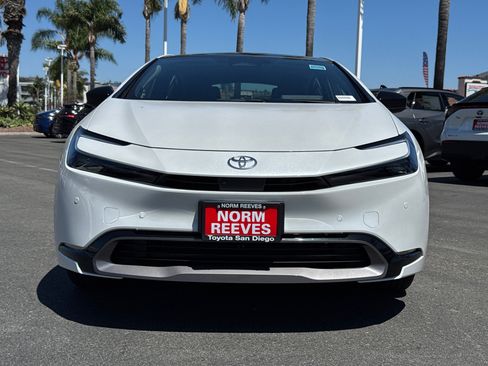 New 2027 Toyota Prius Limited FWD image 5