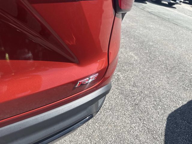 Used 2024 Chevrolet Trax RS w/ Sunroof Package FWD image 8