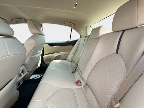 Used 2023 Toyota Camry XLE FWD image 14