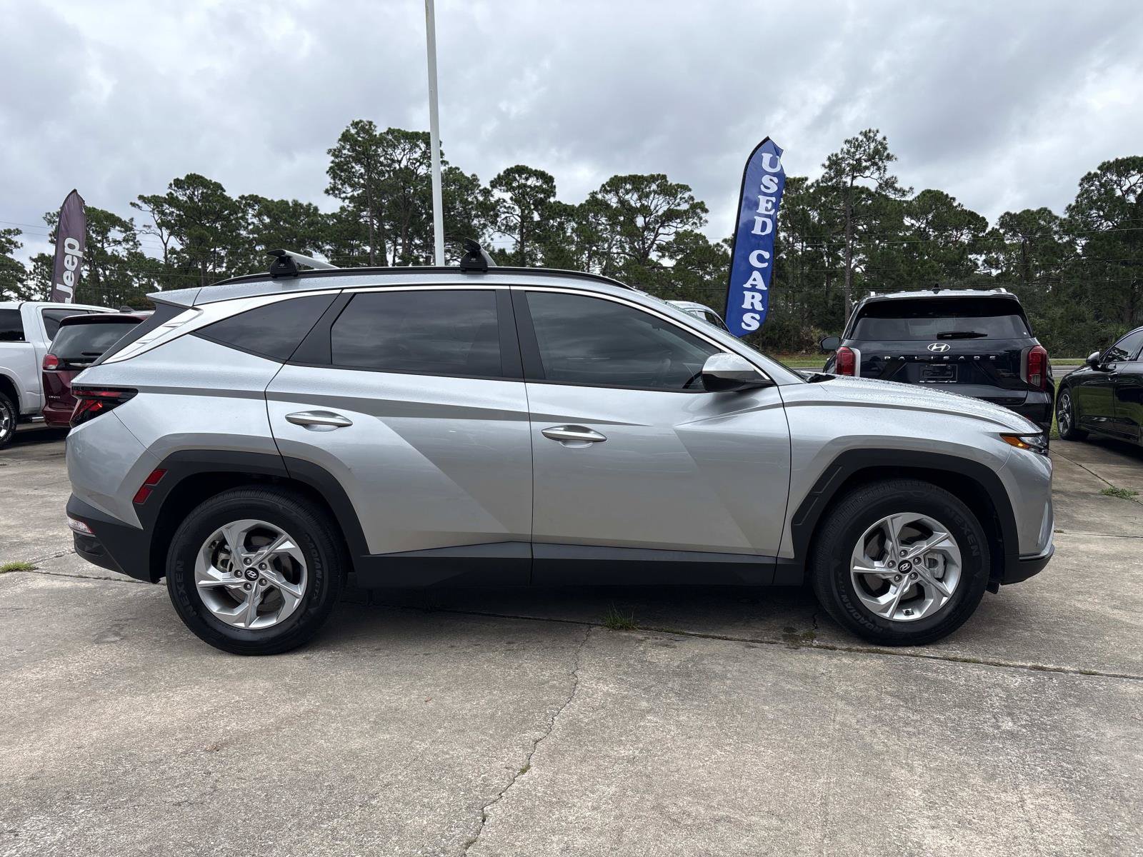 Used 2024 Hyundai Tucson SEL FWD image 2